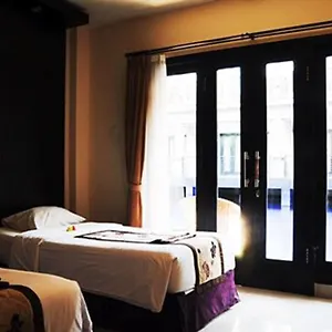 Taman Tirta Ayu Pool And Mansion 3* Tuban